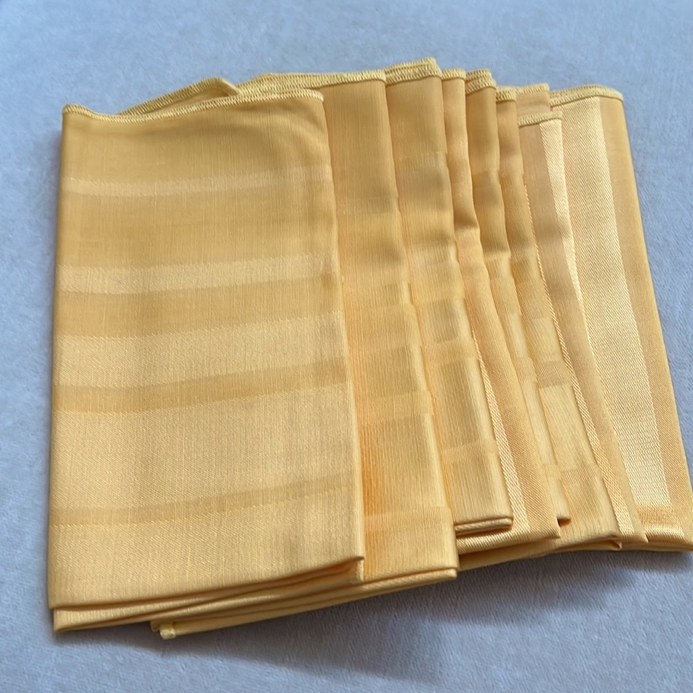 EUC SET OF 8 SATIN STRIPED FALL DINNER NAPKINS